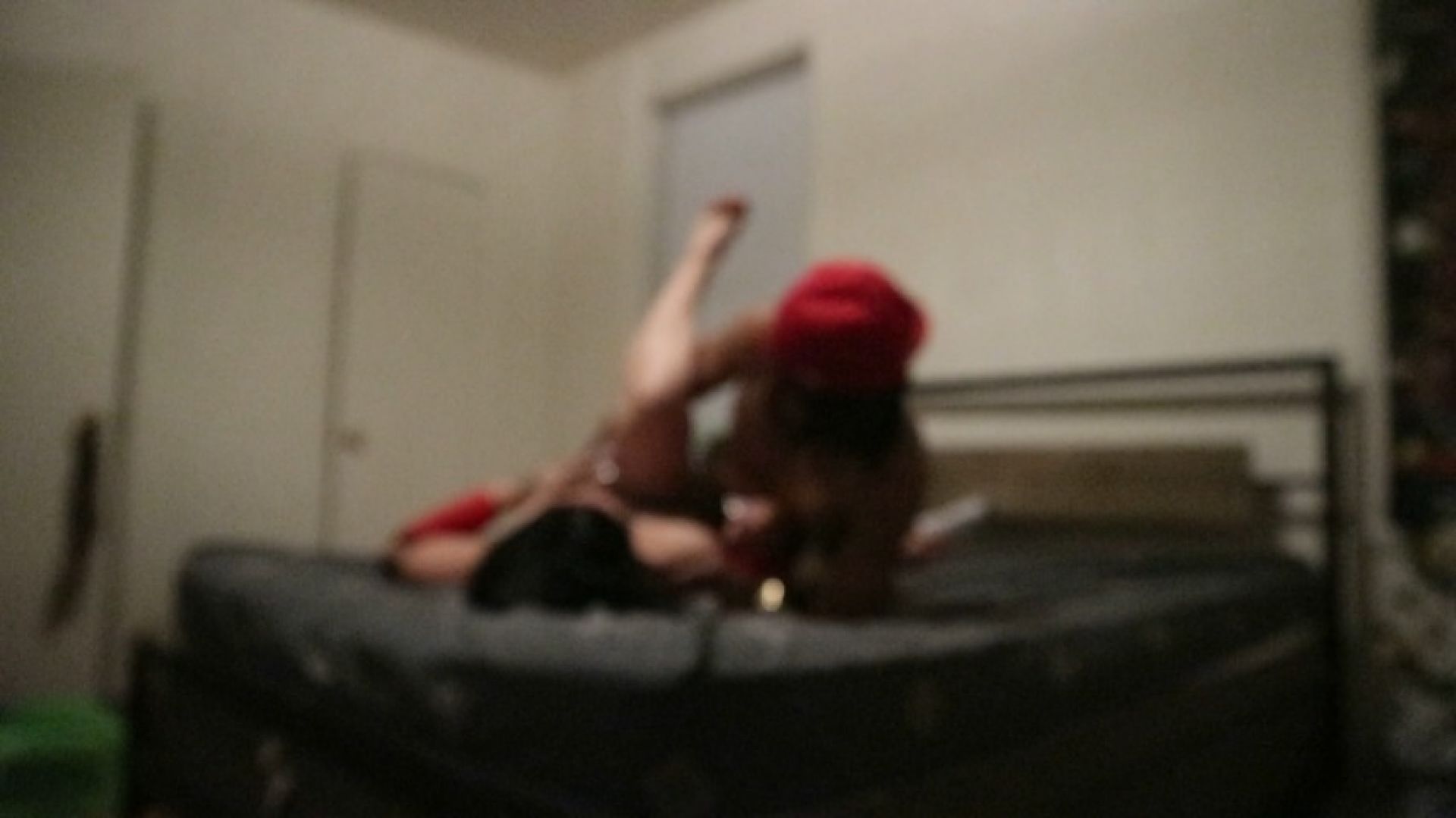 FUCKING BIG APPLE STYLE