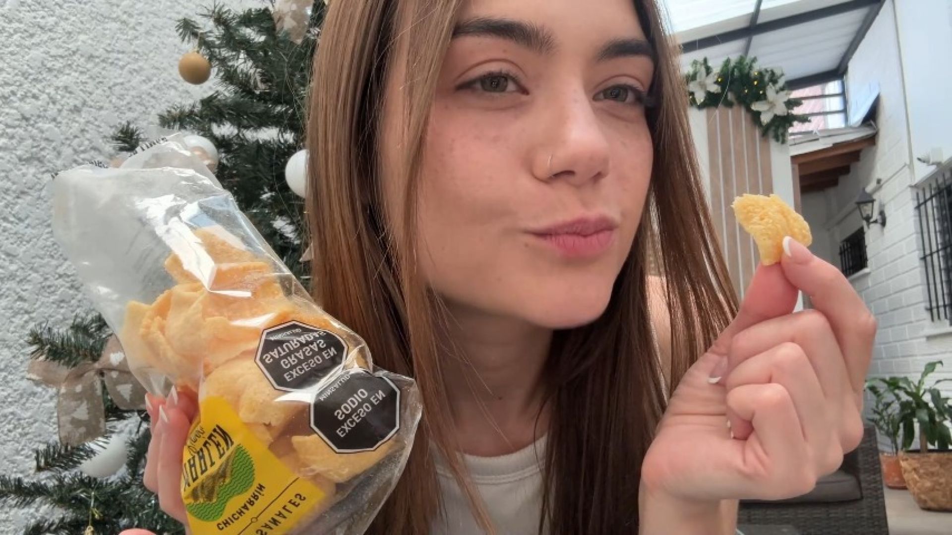 Crunchy Colombian Snack Time