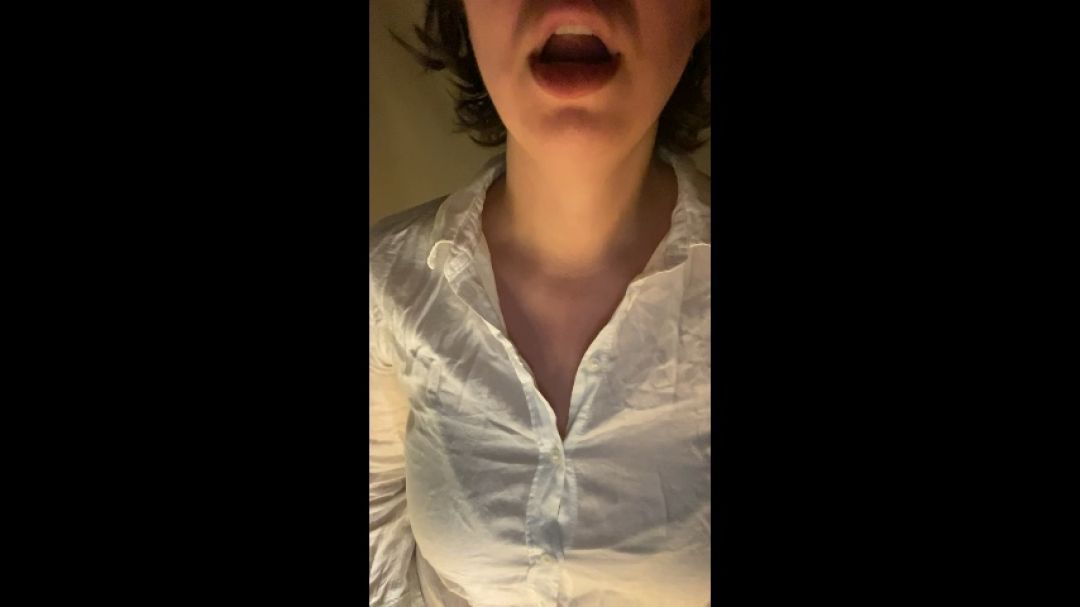 Lipsync: Man! I Feel Like A Woman