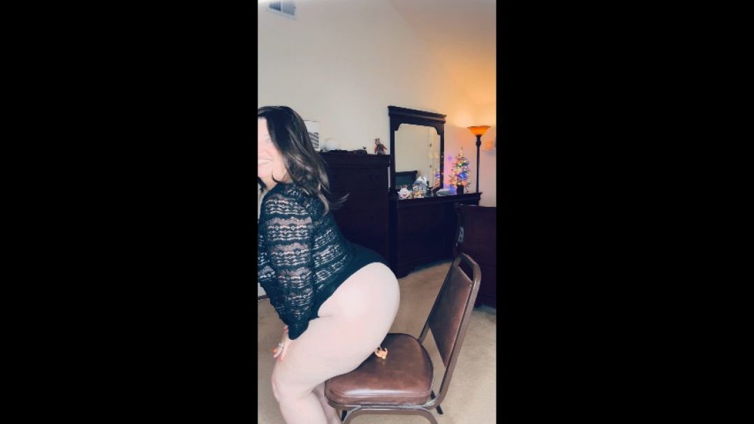 Halloween Giantess MILF Sits On Her Tiny Man