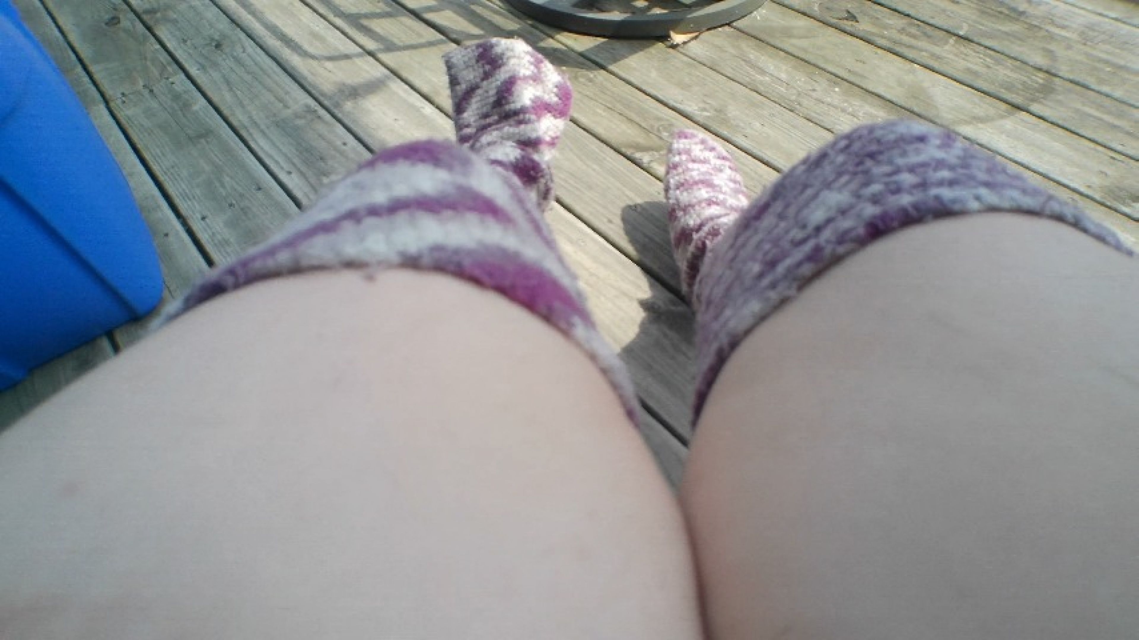 7-25-25 Bare feet don thigh highs