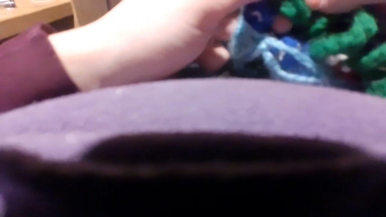 12-19-25 hands crocheting