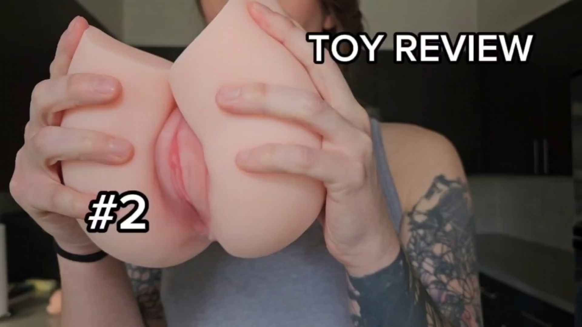 HUGE SILOCONE PUSSY TOY REVIEW