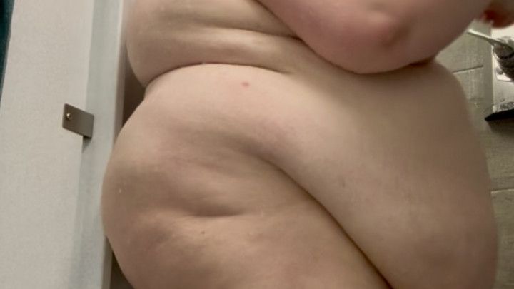 SSBBW takes a shower in a public locker room