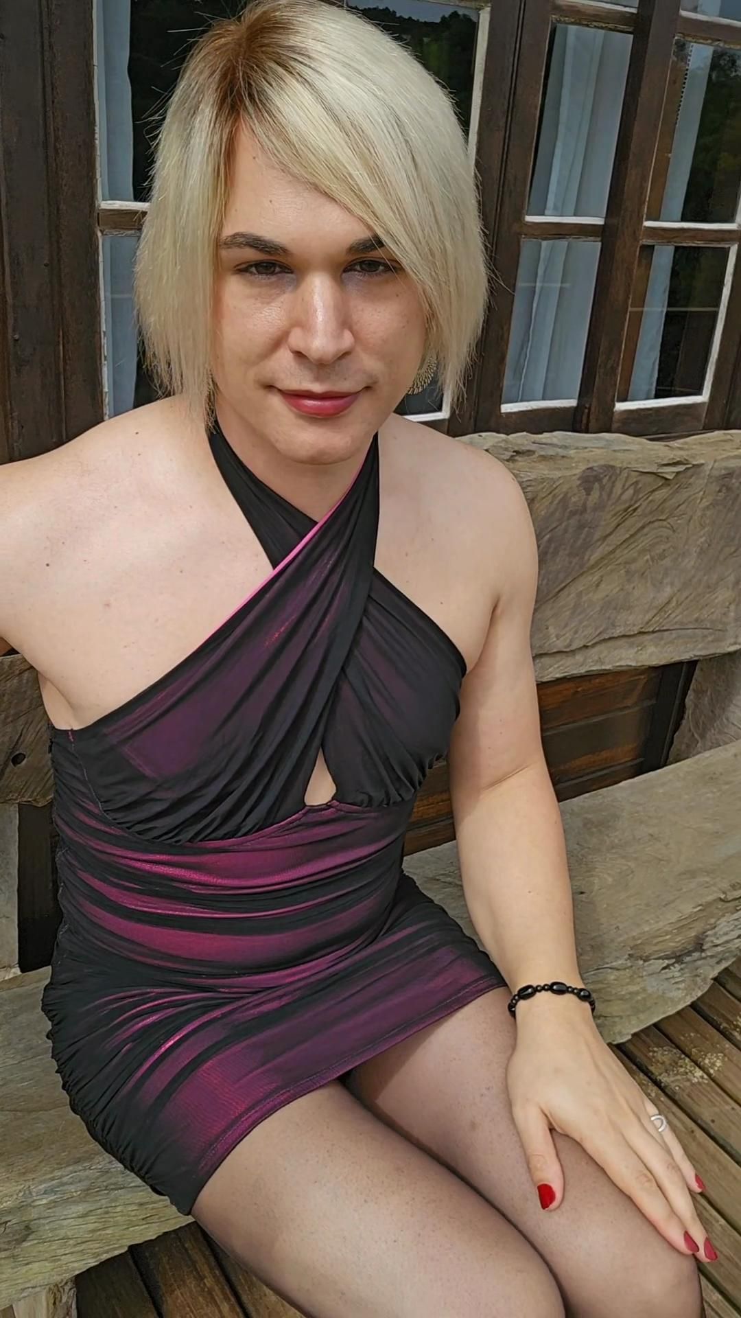 2504 Minidress &amp; Nylon