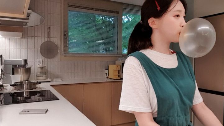 Blowing Bubblegum Bubbles in the Kitchen