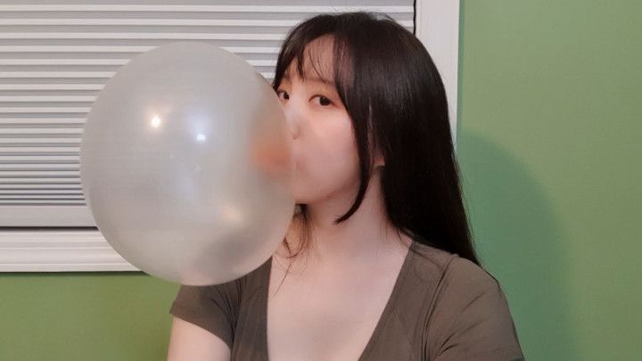 Blowing Bubblegum: POV Asking You About Your Favorite Things