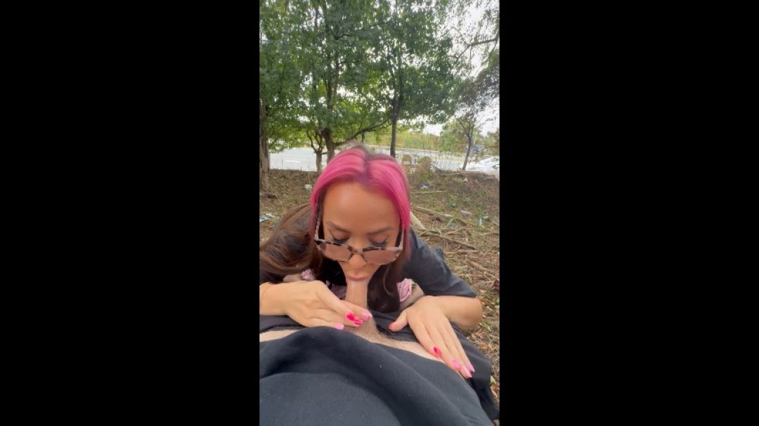 Side of the motorway blow job