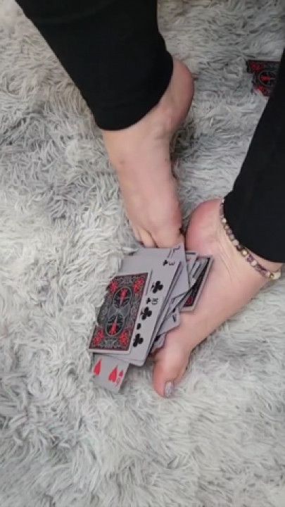 Foot Fetish Skills - Playing with a Deck of Cards Pt 4