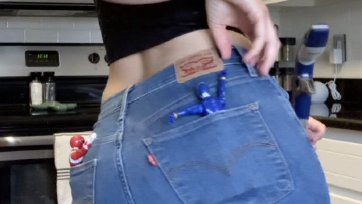 Girl who loves shrunken men does chores in skinny jeans