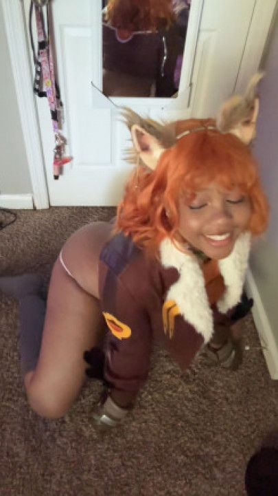 Look Down On Me While I Bounce For You