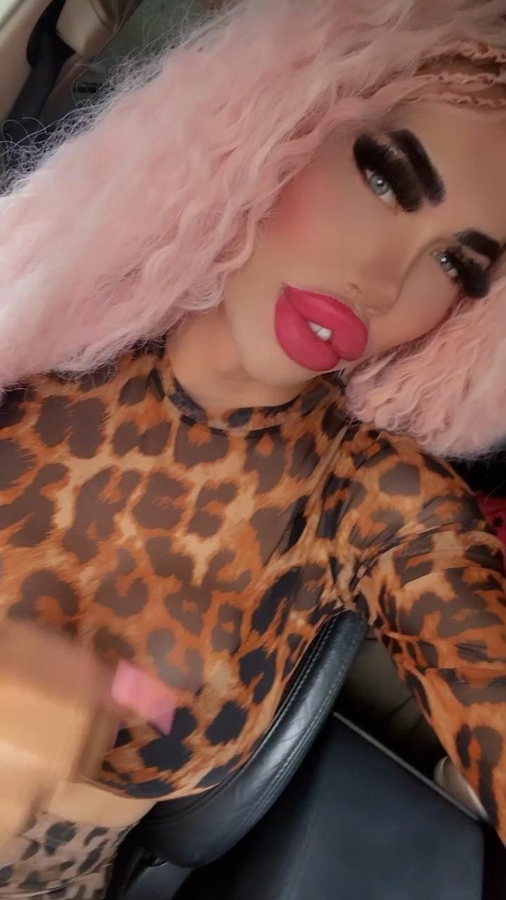 Huge boobs huge hair