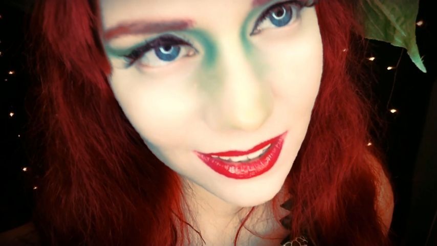 Executrix Ivy Poisons You With Her Kiss