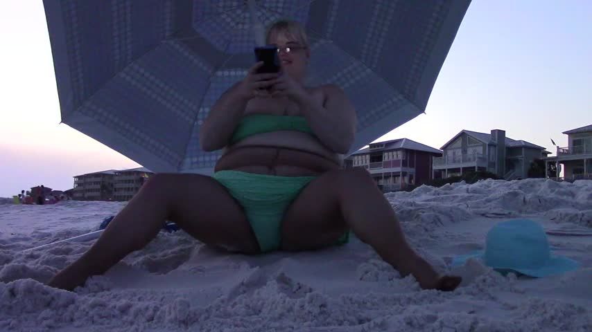 Pantyhose Thigh and Camel Toe on Beach