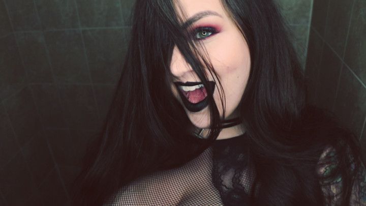 Big Tiddy Goth Girlfriend Tease