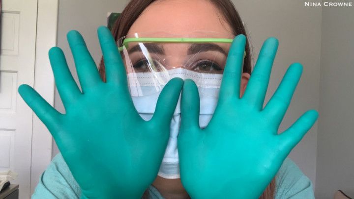 Co-Surgeon Confesses Med Fetish & Plays