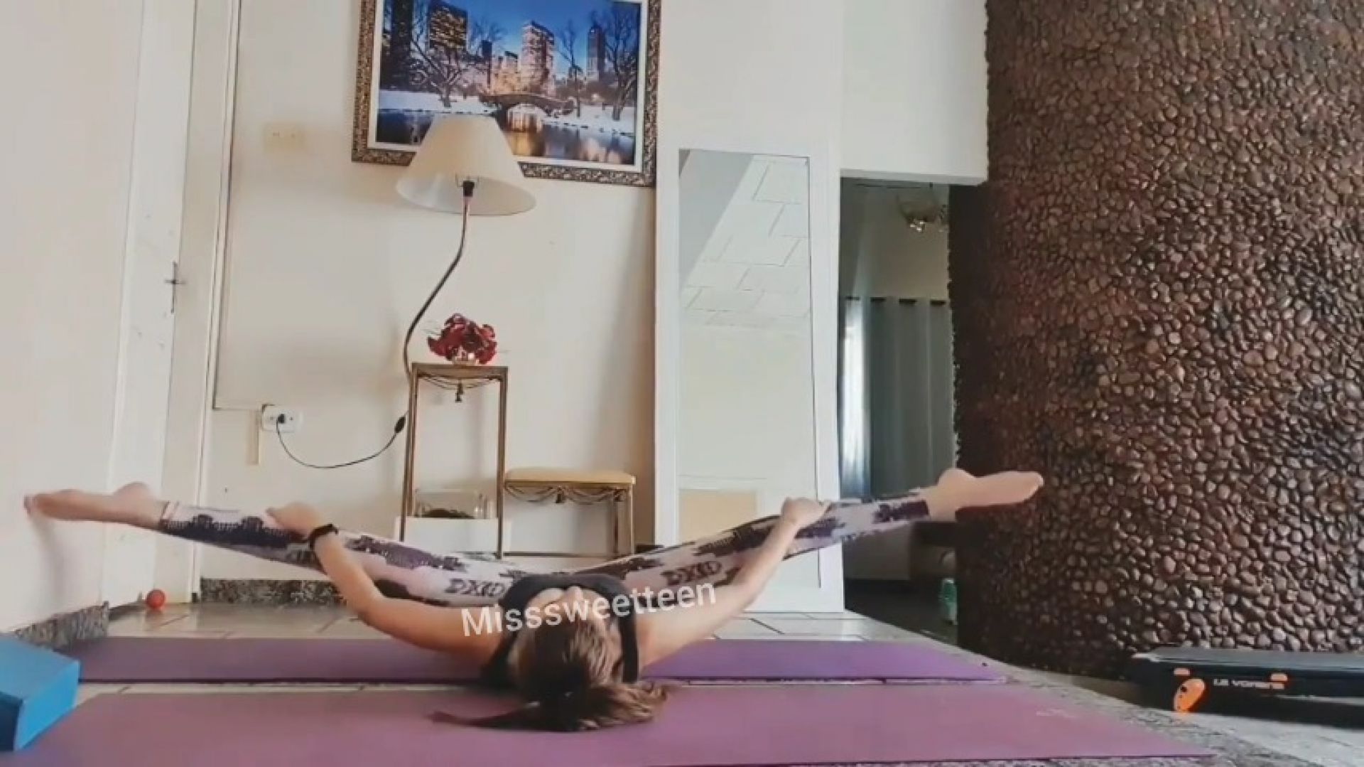 How to Achieve middle  Splitting Step by Step Guided Stretch