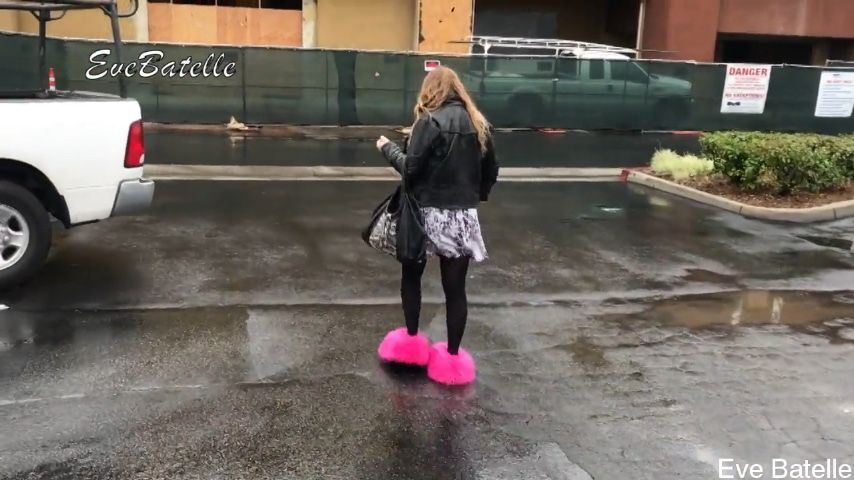 Public Walking Huge Fuzzy Pink Slippers