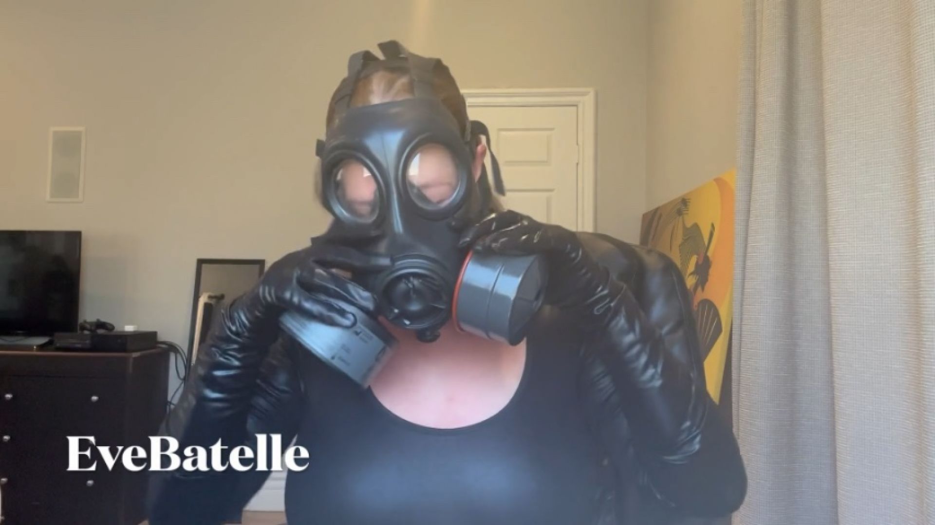Pt 2 Gas Mask Cat Burglar Admits To Bf Her Real Job