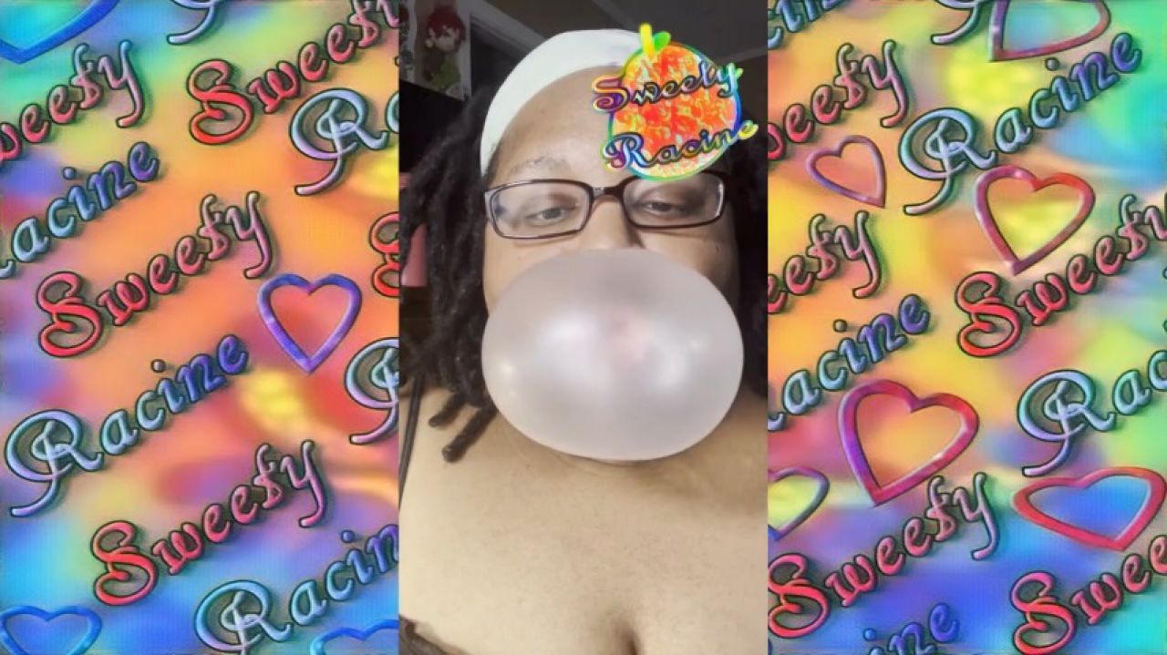 Annoying Cunt Pops Gum: 2