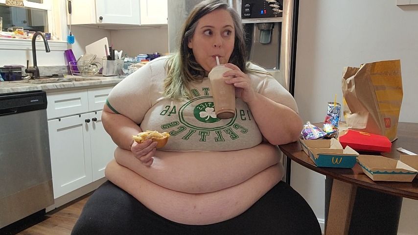Ms Fat Booty - Super Stuffing