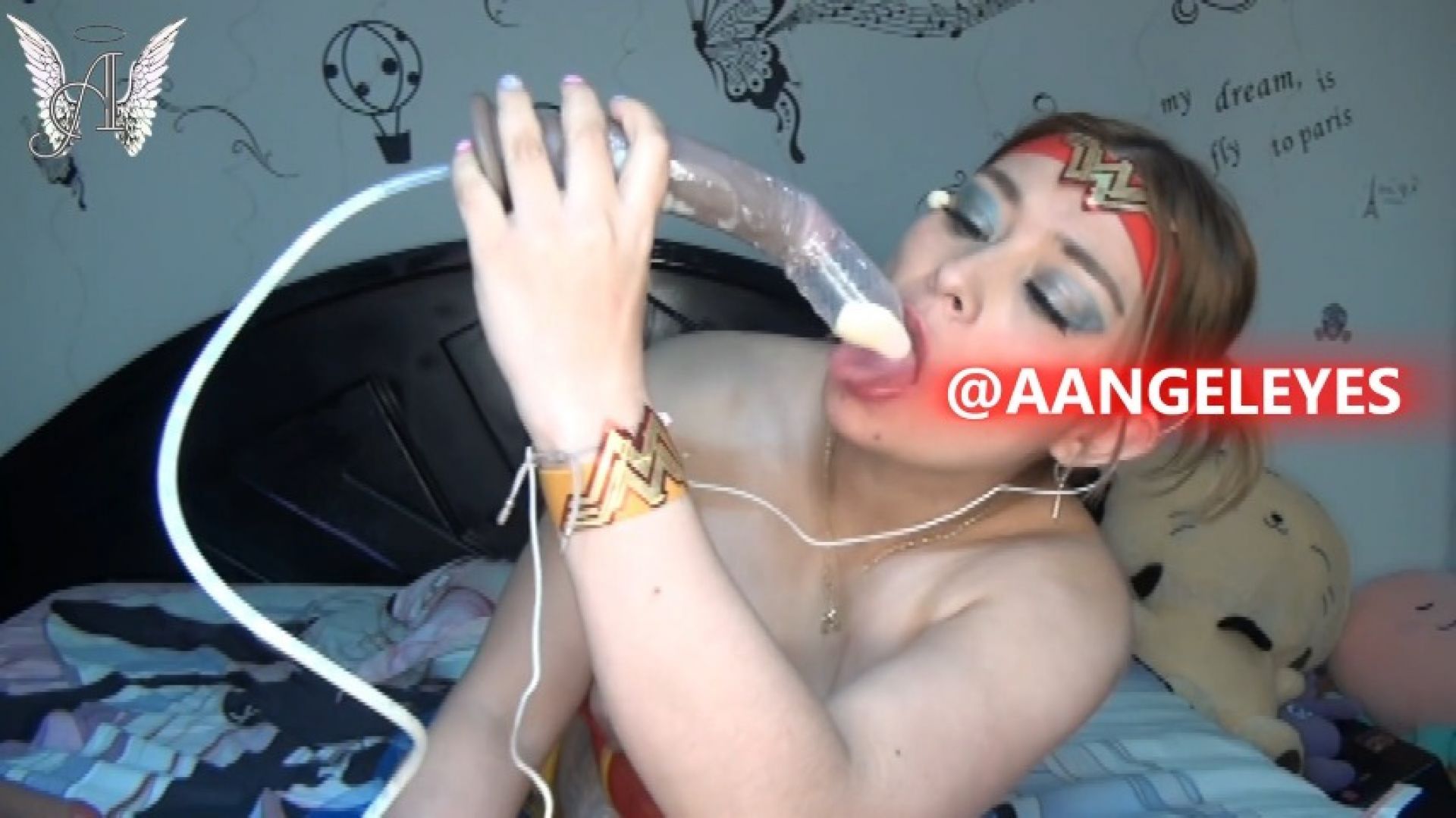 Crazy and horny invention!! Toy that cumming and condon