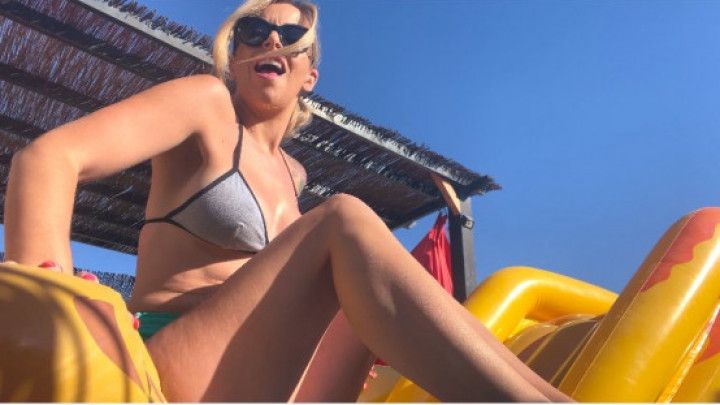 Inflatable bouncing and playing