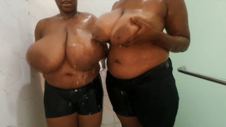 a Hot Titplay in the Shower with Kristina &amp; Jane