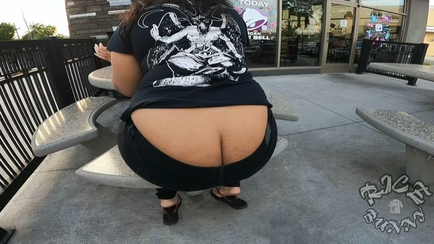 Ass Crack Voyeur