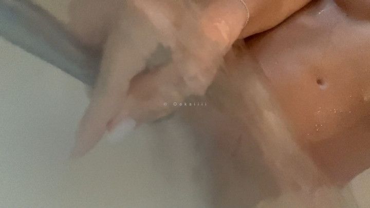 Squirting A Jet Of Water Against My Clit