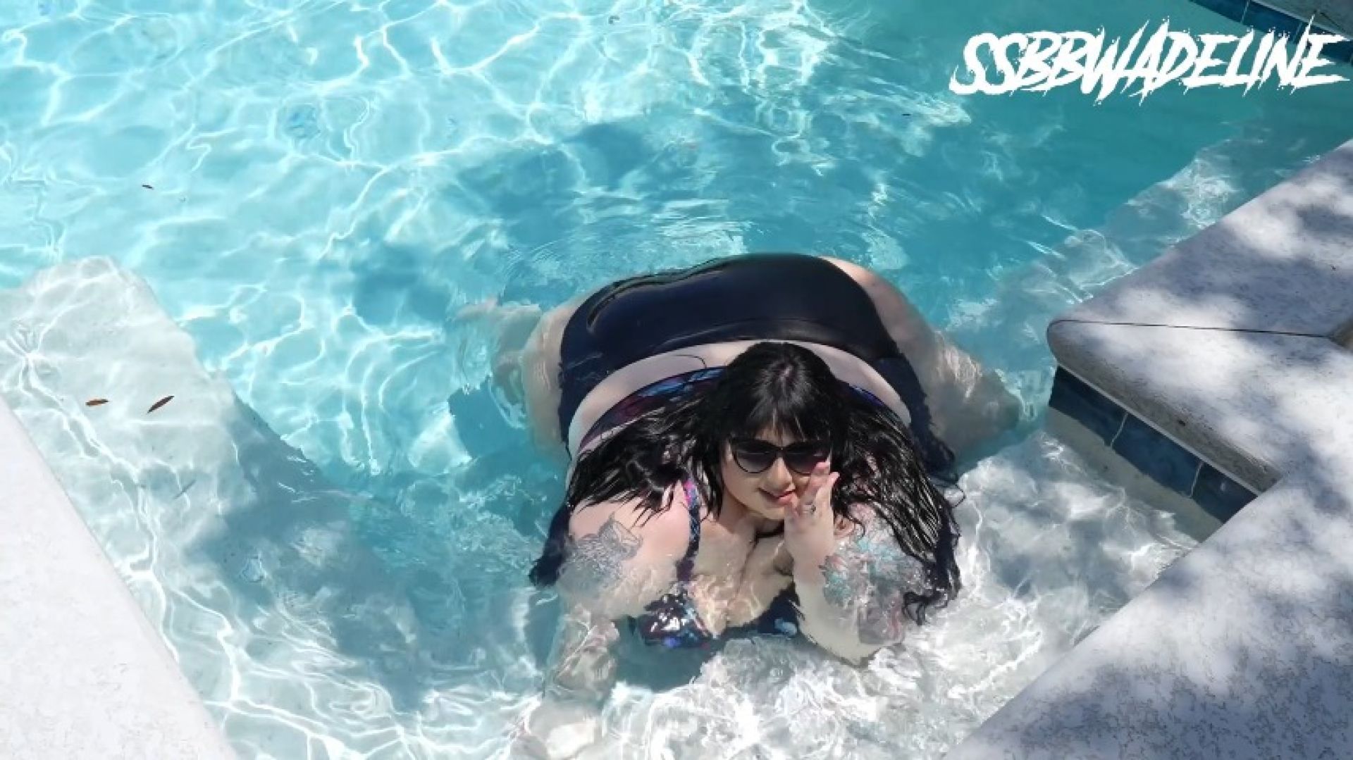 SSBBW Adeline Swimming in Paradise