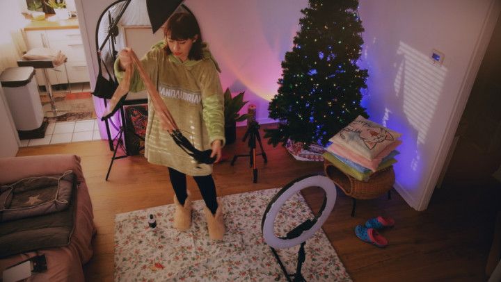 Cleaning after filming. Housewife mode