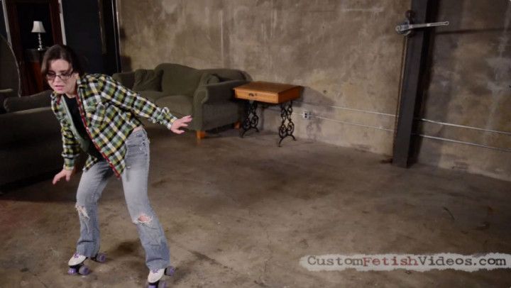 Skate or Die Juliette March