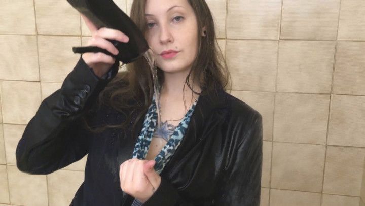 Blazer and Levis Wetlook