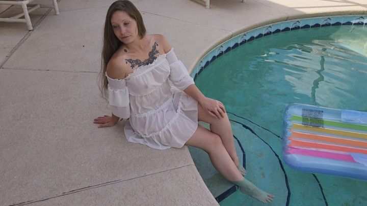 Little White dress WETLOOK