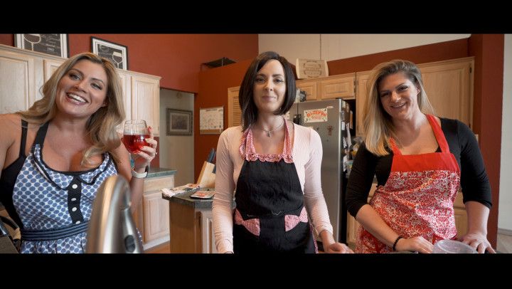 Christmas With My Three Hot Aunts Part 1